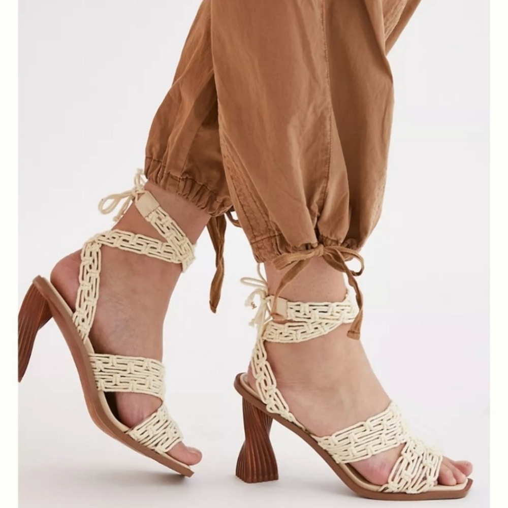 Sam Edelman Harleigh Woven Crochet Macrame Bohemian Unique Twist Wood Heels
